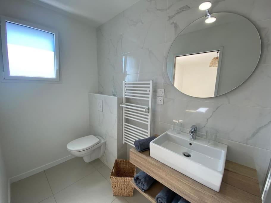 Villa Neuve Pour 6 Personnes Avec Spa Carantec Exterior photo