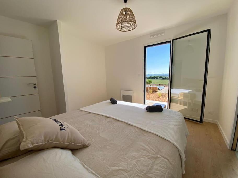 Villa Neuve Pour 6 Personnes Avec Spa Carantec Exterior photo